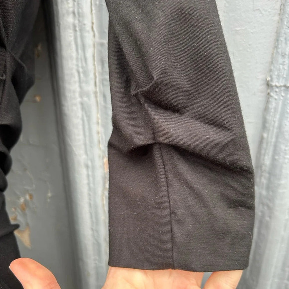 Diane Von Furstenberg Bentley Short Three Quarters, size Small - Picture 10 of 14